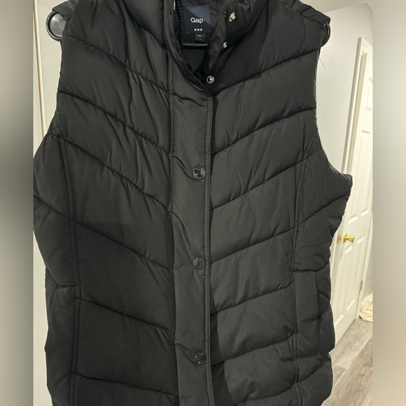 Gap vest - Picture 1 of 4